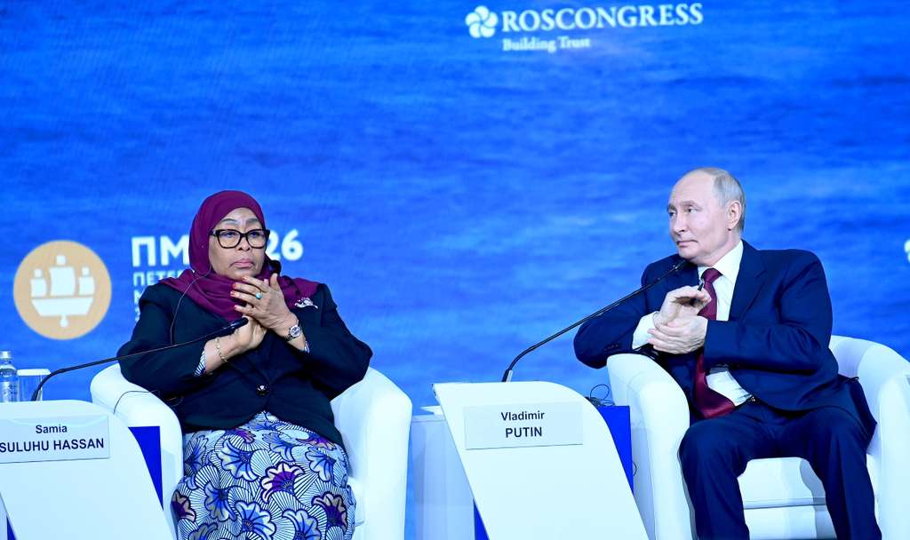 Eric__Bernard's tweet photo. Rais wa Jamhuri ya Muungano wa Tanzania Mhe. Dkt. Samia Suluhu Hassan akiwa na Rais wa Shirikisho la Urusi Mhe. Vladmir Putin katika Kongamano la Kimataifa la Uchumi la St. Petersburg (SPIEF’26) linalofanyika kwenye ukumbi wa Mikutano wa ExpoForum Convention Center nje kidogo ya Jiji la St. Petersburg nchini Urusi, tarehe 05 Juni, 2026
