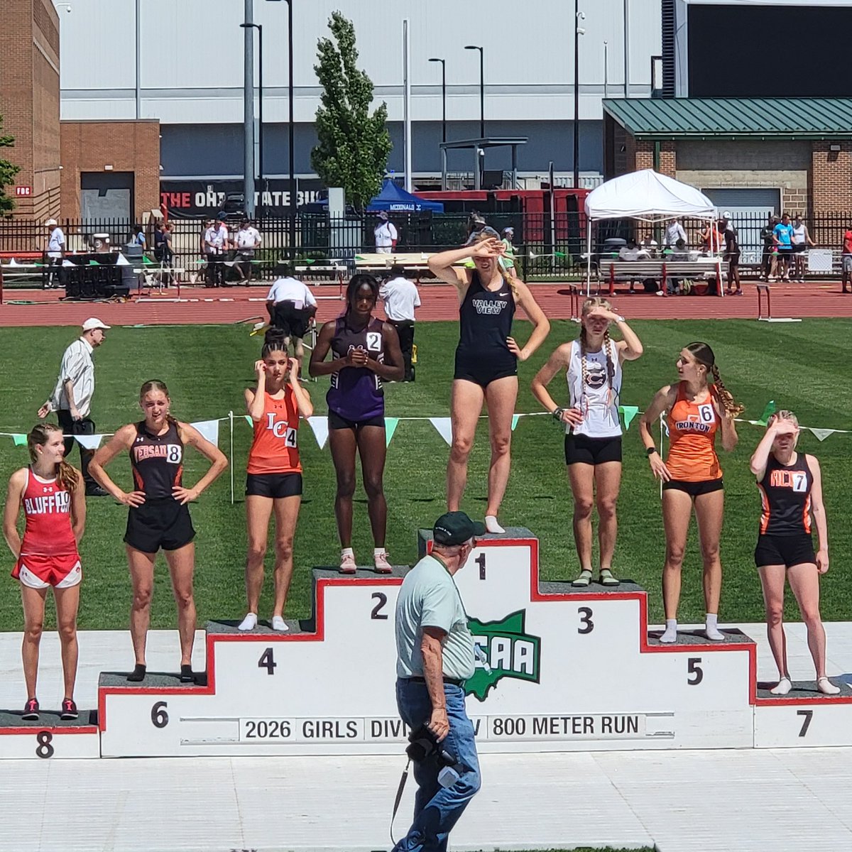 MFCSD_Riders's tweet photo. Alanna Williams caps off her stellar high school career with a 2nd place finish in the 800 meter run. Way to go, Alanna!💜🤍 https://t.co/Lcvpf1j28P