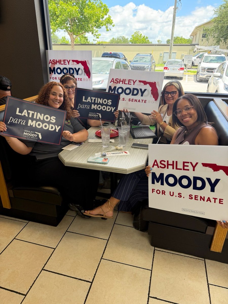 AshleyMoodyFL's tweet photo. St. Cloud: thank you for an incredible afternoon! When I became your Senator, I promised to deliver meaningful results for Florida families. From No Tax on Tips to No Tax on Social Security, the $2,200 increased Child Tax Credit, and more. 

I’m proud to be securing these wins for our families, but there is so much more to come.
