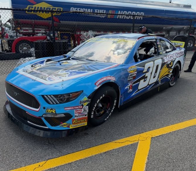 VLN_network's tweet photo. #ARCAMenards // PRIMERA POLE DE MCFARLAND 

🏁 El piloto/youtuber se quedó con el tiempo más rápido en la clasificación con un 38.987 y largará desde el primer lugar en Michigan

Top 5️⃣:
1. Cleetus McFarland 
2. Jake Bollman 
3. Lanie Buice 
4. Connor Mosack 
5. Gio Ruggiero https://t.co/jHWOSanDE9