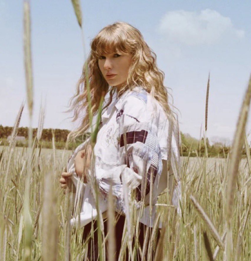 tswiftKOR's tweet photo. <토이 스토리 5> 시각효과 감독 토마스 조던은 테일러가 노래를 쓴 건 2월이며 그 이후로 쭉 비밀을 지켜야 했다고 밝혔어요. 
그는 "실제로 제작팀 중에서도 "I Knew It, I Knew You"의 존재를 아는 사람은 극소수였으며, 이를 비밀로 하기 위해 노래가 없는 가짜 버전을 만들기도 했다." 라고 말했어요.