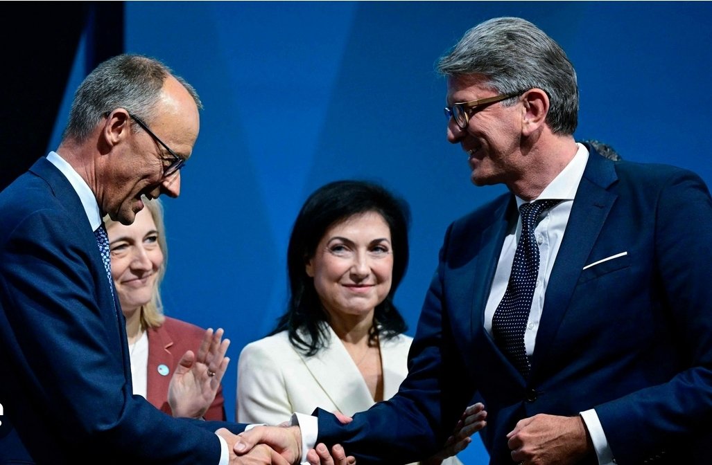 Michi1906's tweet photo. @jungefreiheit Die Deutschen wissen gar nicht auf was für einer Zeitbombe sie sitzen und wer sich wirklich Deutschland zur Beute gemacht hat. https://t.co/WhHN2DnpTe