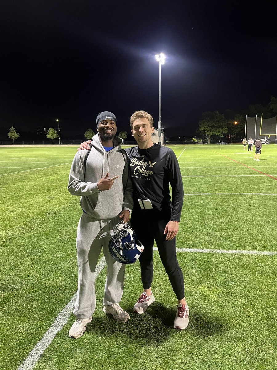 JabbarAbou11's tweet photo. Thank you @BCFootball for the opportunity at your camp. I was greatful and happy to learn from @titopasqualoni and the staff im looking forward to coming back again for a game this fall 

@JACFootball @Coach_DoubleB https://t.co/TboOuI10ob