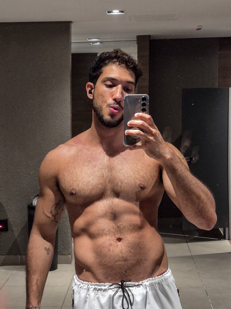 GabrielReja's tweet photo. sem vontade mas teve 🔥 https://t.co/VdY2NePo5j