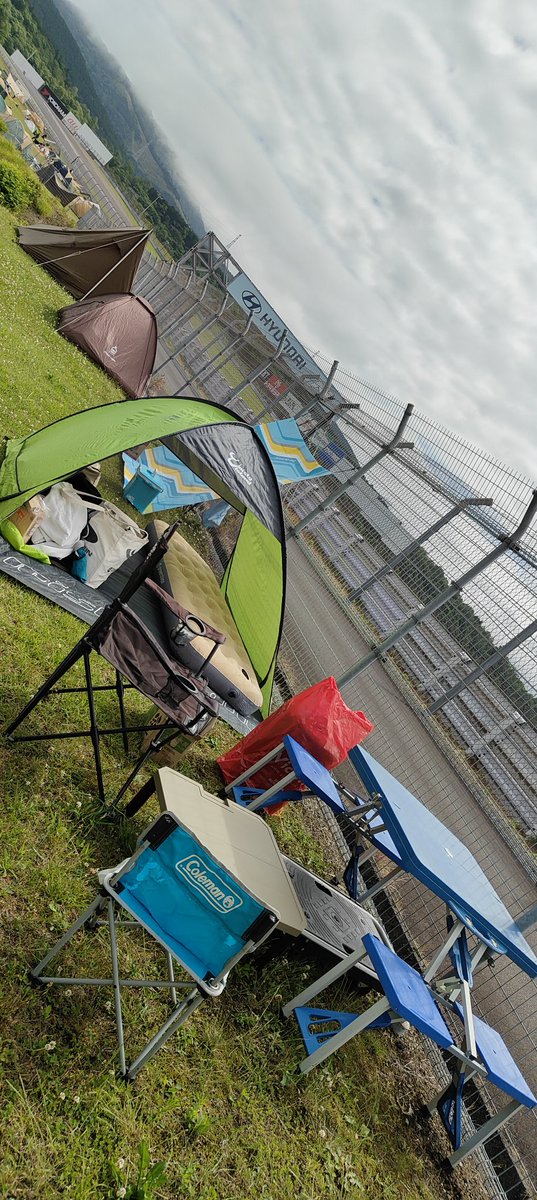 _beginner_rider's tweet photo. S耐24h今年は1コーナー先で https://t.co/Z1AInjprAa