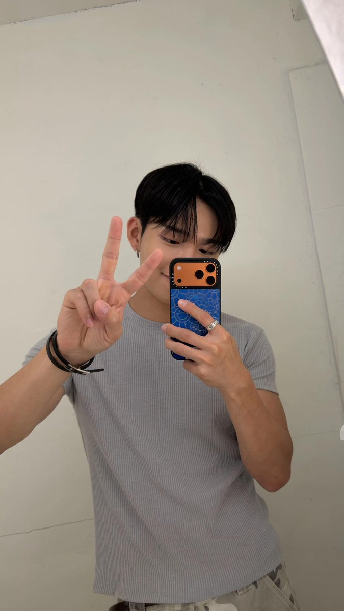 febszz6's tweet photo. 260606 #승훈 틱톡 스토리 https://t.co/JOg965kgnC