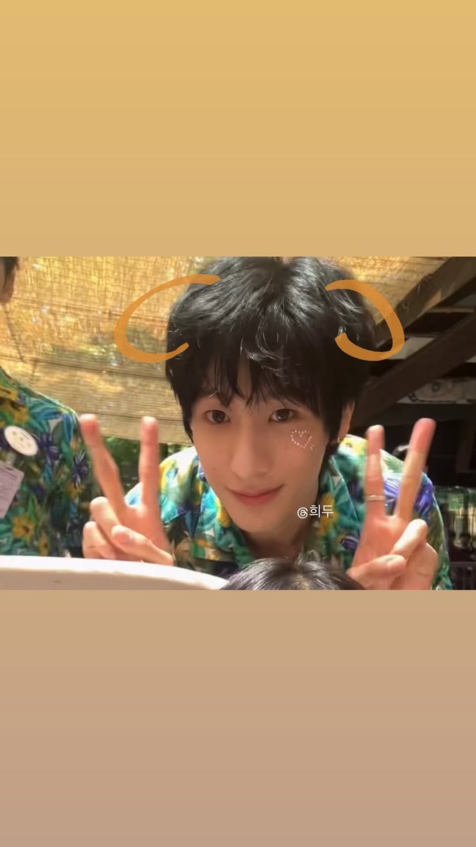 AntonBriize's tweet photo. 친절견이 탑승객 살뜰이 챙겨주시네요
왠만하면 be kind
#anton #찬영 #강아지 #アントン https://t.co/L4rCAJhmk7