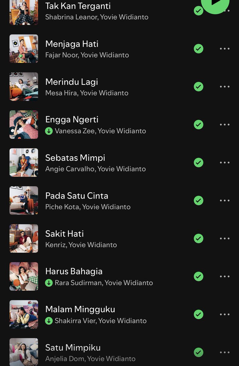 dooreemiifaaa's tweet photo. karena lucu barengan rombongan, selamat setahun 10 lagu ini https://t.co/LZHxMuXrzi