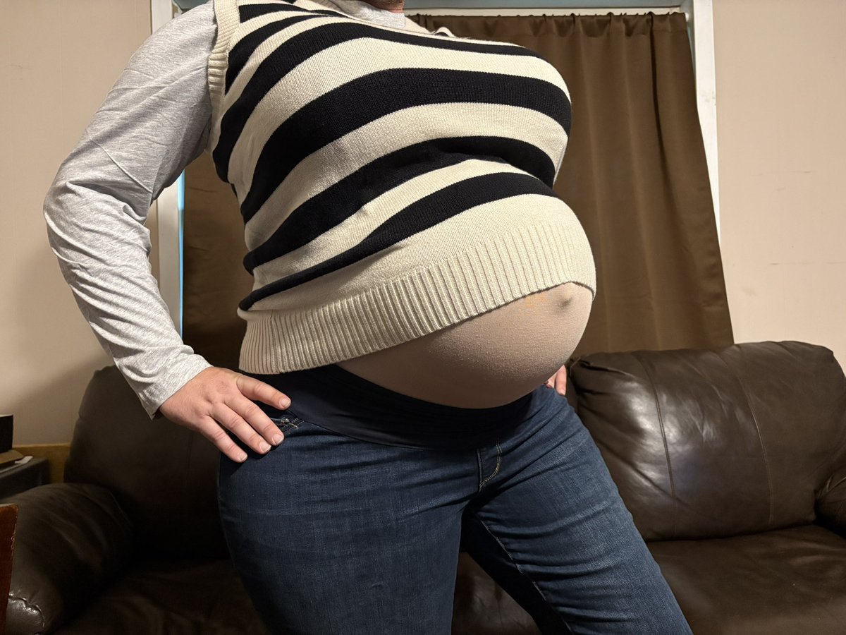 SecretSurrogate's tweet photo. Surrogate posting? At this time of the year? On this website? Localized entirely on this page? 

Yes, and you may see it ^^

(Sorry for general absence been busy busy, hope you all enjoy! If you do, let me know which outfit you like more ^^)

#mpreg https://t.co/RU0XfRA6UY