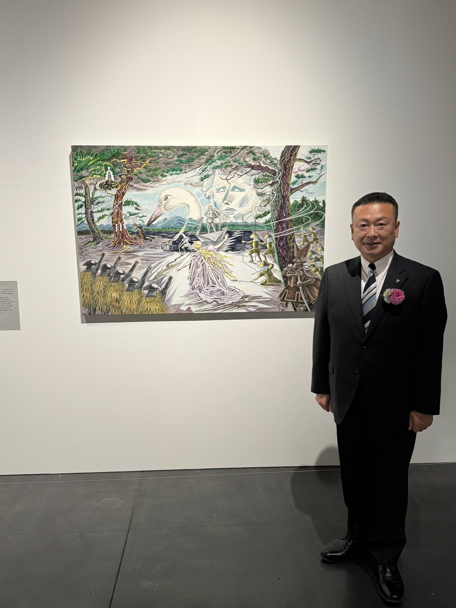 TanikawaMasato's tweet photo. 弘前れんが倉庫美術館で今日開幕した風間サチコ展方丈ルーム1000里眼のオープニングセレモニーに来ています。展示されている大型木版画や油彩画など風間さんが手がけた作品は若い世代に自由な発想や挑戦することの大切さを伝え、新たな一歩を踏み出す勇気を与えてくれるものと期待してます。 https://t.co/BJZ4ZYmji8