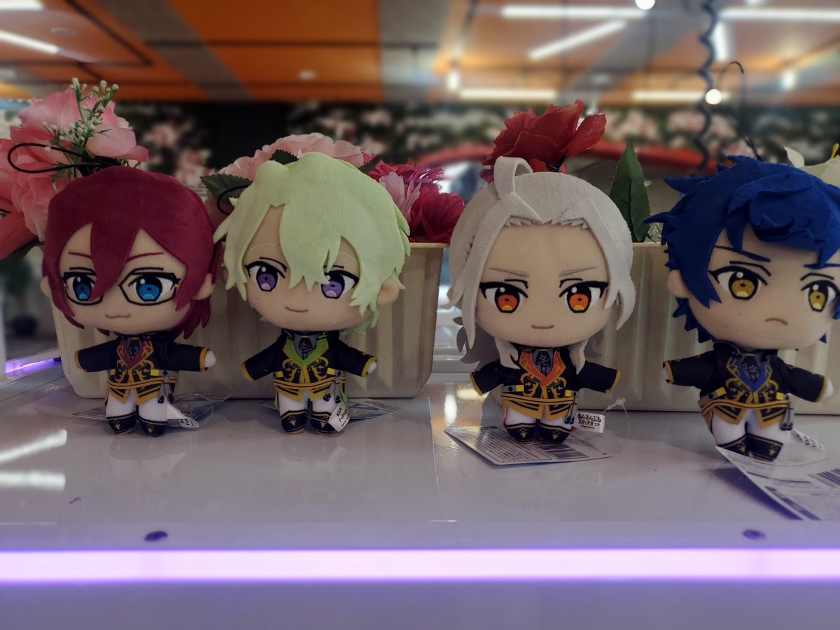 rakuichi_oomuta's tweet photo. あんさんぶるスターズ！！ぬいぐるみ

本日も入荷致しました🎵
今回は
Eden
Crazy:B
２チーム入ってます❗

皆さんぜひ😊

#楽市楽座
#一番楽しい１００円へ。
#あんさんぶるスターズ
#あんスタ https://t.co/xAtNI4VVZ1