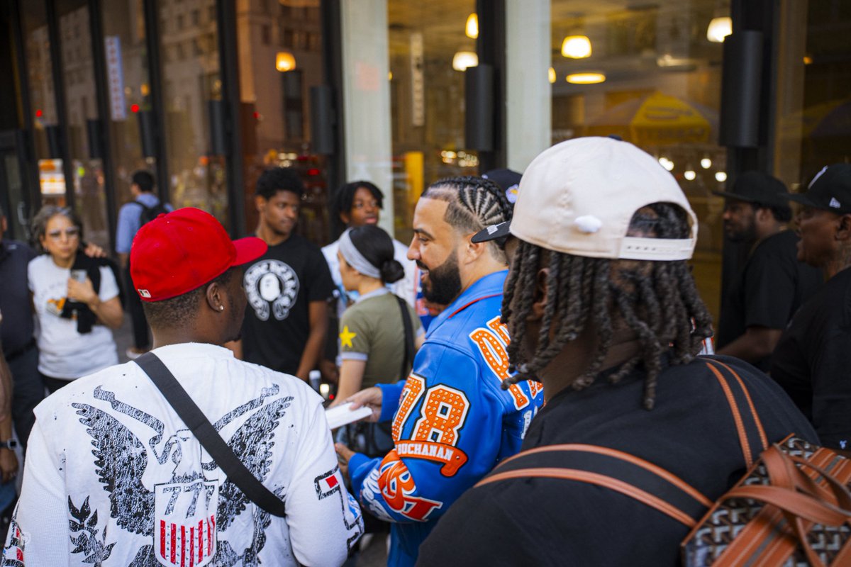 FilmedByPeco's tweet photo. Ever since you left @4ShootersOnly2k 📈📈📈 @FrencHMonTanA &amp; @MaxBiggavelli In NY for @nyknicks Game 1 🔥🔥🔥 

📸: @pecotheguyoh 

#fyp #nyknicks #nyphotographer https://t.co/tDhzSQA95q