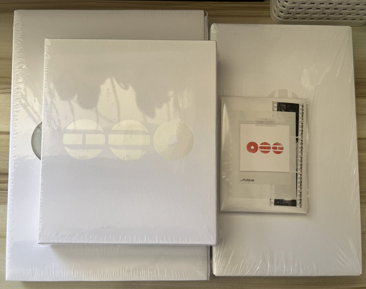 _nabiicart's tweet photo. wts lfb ph | #nbcrtOH 

bts arirang sealed album set

✅ rooted in korea
✅ rooted in music
✅ living legend
✅ weverse ver.

1.6k + sf

• onhand
• sealed
• payo
• 18 sets available 
• mine/dm
• mod: jnt https://t.co/Pp4iYDscHT