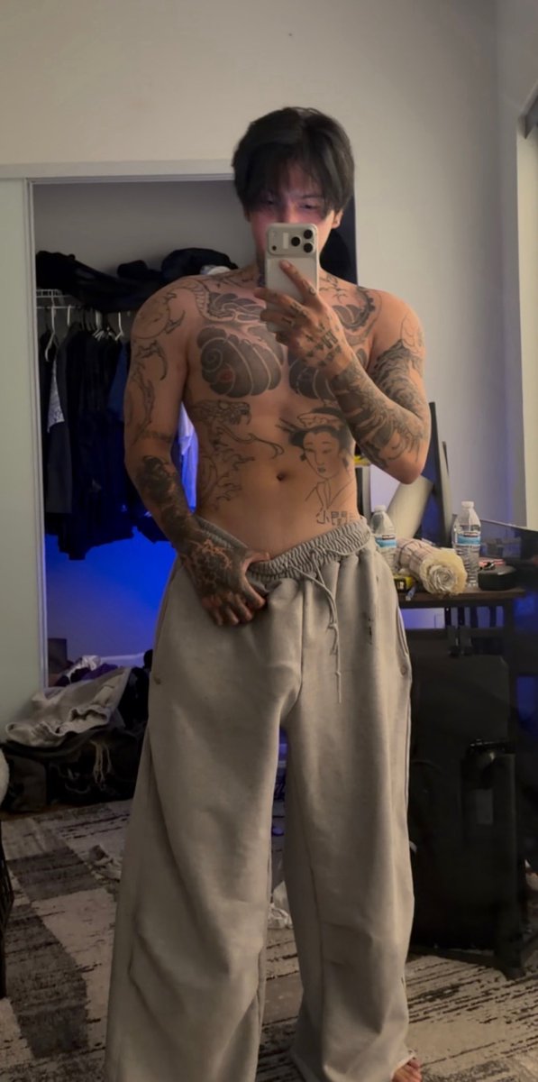 4FACETATS's tweet photo. 🏋️ https://t.co/ayN1RjMCVT