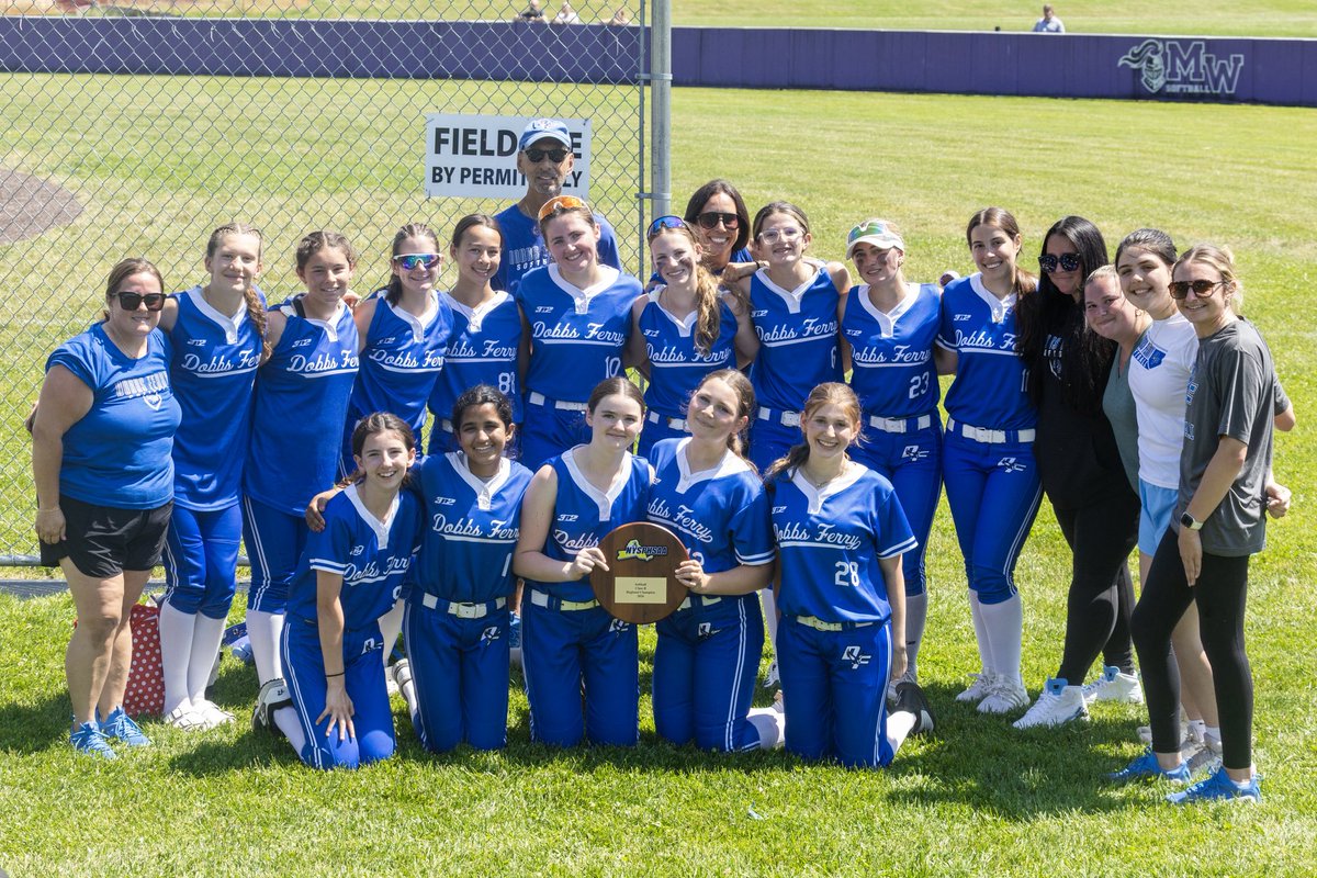 VBaron2030's tweet photo. 🏆🥎 Section 1 Class B Regional Champs! 🥎🏆 

We played a really tight game, had one big inning and held down a very strong Spackenkill team to win 4-3 and advance to the NY State finals in Binghamton next week!

What a ride, and it’s not over yet! https://t.co/IsuYdV3m5y