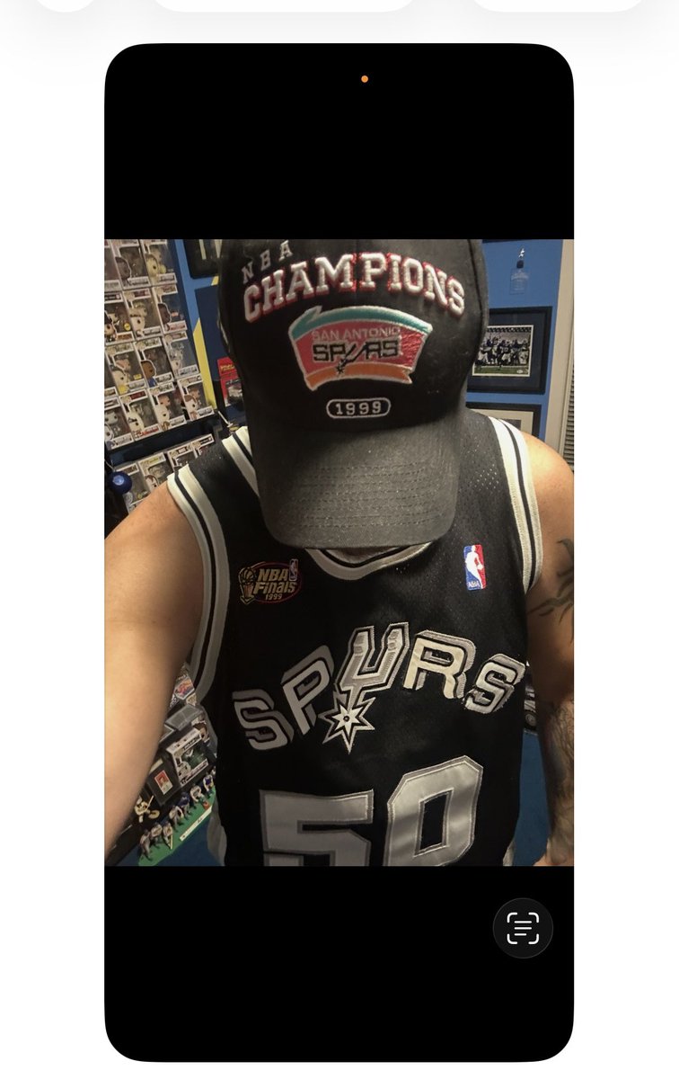 Buffalou11's tweet photo. @SpursNationYo https://t.co/Dd8eXboGhG