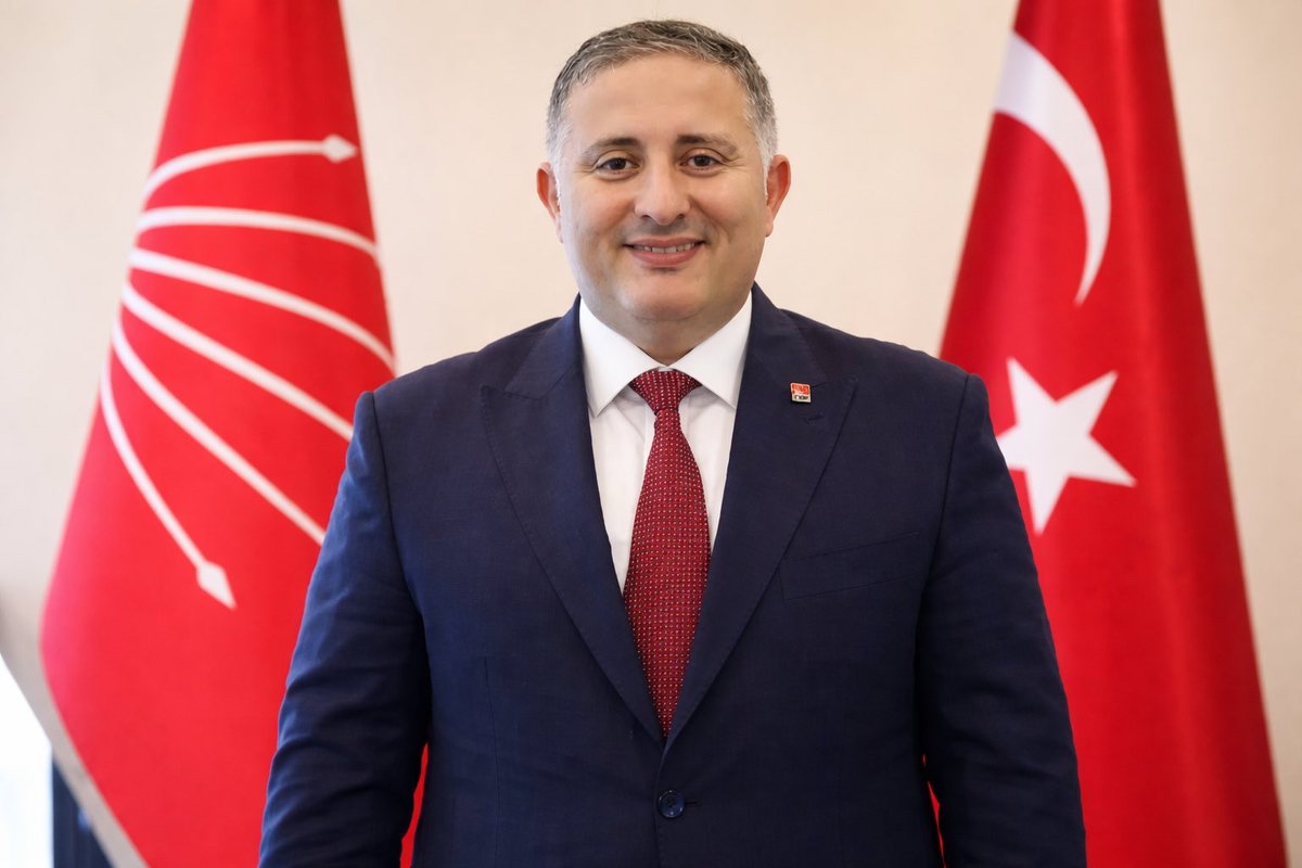 izmirgibiyiz's tweet photo. Buca Belediyesi soruşturmasında Belediye Başkanı Görkem Duman, eski Başkan Erhan Kılıç ve eski CHP Buca İlçe Başkanı Çağdaş Kaya tutuklandı. https://t.co/yUOxTGJGw3