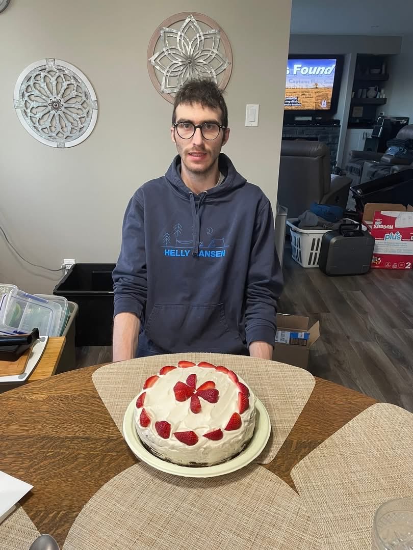 lesleyraekelly's tweet photo. Sharing in hopes of helping a fellow Watrous family find answers.

If you have seen him or have any info, please contact the RCMP or reach out to the family directly.

Thinking of Jeremy and all those who care about him. ❤️ Please share.
@ctvregina @ctvsaskatoon @CBCSask https://t.co/DXcHiBucK1