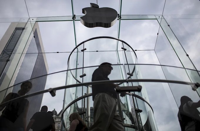 SmallCapSociety's tweet photo. TrillionDollarBreaks – $AAPL App Store Ecosystem Generated $1.4 Trillion in Commerce During 2025 https://t.co/vLyXQX9xXJ #stocks #technology #Apple #AppStore https://t.co/jbheoMjKdR