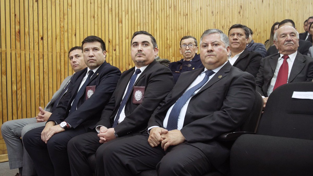 DPPCurico's tweet photo. Como Delegación Presidencial Provincial de Curicó, acompañamos a la Policía de Investigaciones en la ceremonia de conmemoración del Día del Detective en situación de Retiro, que se desarrolló en dependencias del Auditorio de la Corporación Cultural #Curicó. https://t.co/xiR43AeSNz