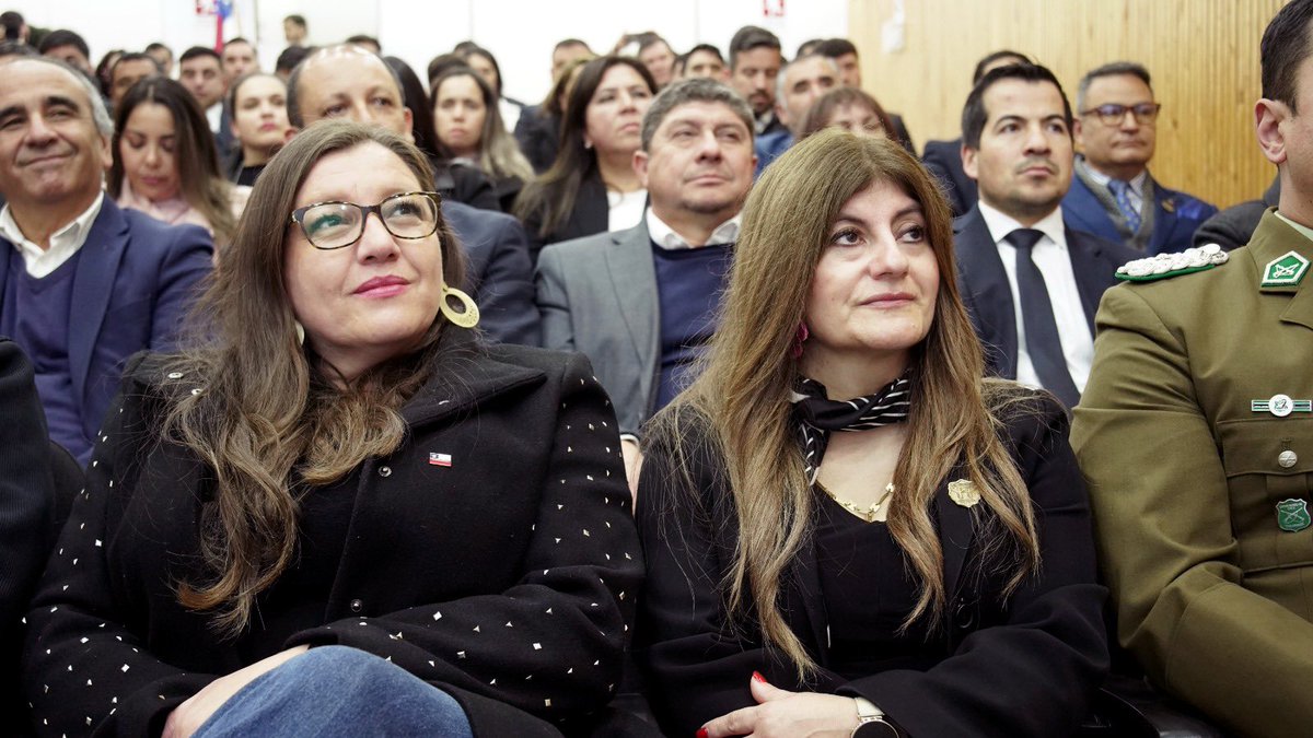 DPPCurico's tweet photo. Como Delegación Presidencial Provincial de Curicó, acompañamos a la Policía de Investigaciones en la ceremonia de conmemoración del Día del Detective en situación de Retiro, que se desarrolló en dependencias del Auditorio de la Corporación Cultural #Curicó. https://t.co/xiR43AeSNz