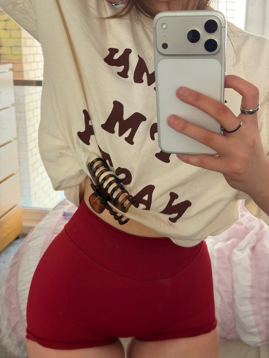 lou tweet media