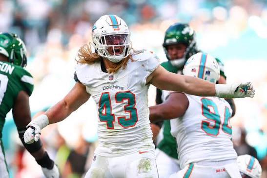 Cam3ronSparks's tweet photo. I get the most recent departures sting but I still have not quite recovered from this one yet. 🥲

AVG should’ve been a Dolphin lifer #PhinsUp https://t.co/jgRduTBaZg