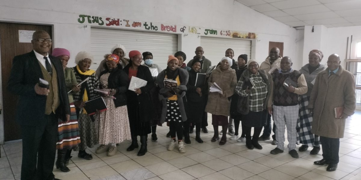 MennoMissionNet's tweet photo. Despite chilly rains sweeping across the Eastern Cape, 19 dedicated students braved the weather to attend Mennonite Biblical Studies classes in Mthatha, showing a powerful hunger for God’s Word. #HereWithPurpose https://t.co/ZxT4qki8qq https://t.co/zZZ7JgBulx
