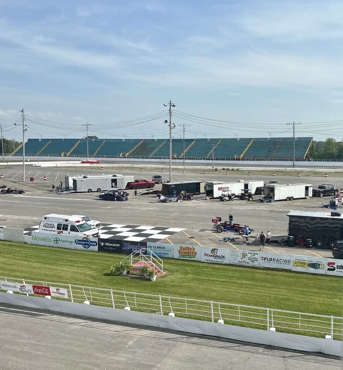 OswegoSpeedway's tweet photo. ☀️🏁 Beautiful night for Fast Friday at Oswego Speedway!

A total of 13 cars are in the pit area this evening as teams prepare for tomorrow’s Jim Shampine and Tony White Memorial program.

#SteelPalace | #Oswego75 | #Supermodifieds https://t.co/GcIs6mmo7J