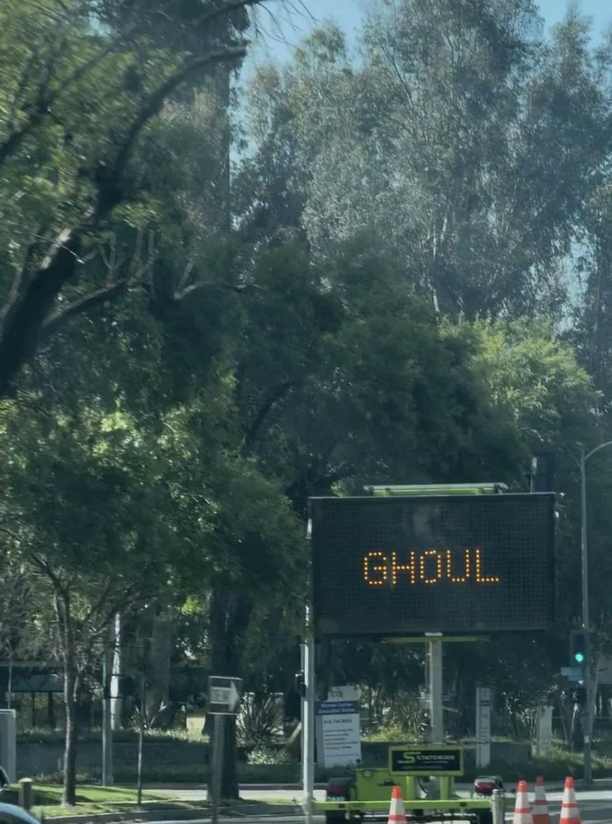 rottenrotny's tweet photo. #ghoul https://t.co/AAJYSlSCw2