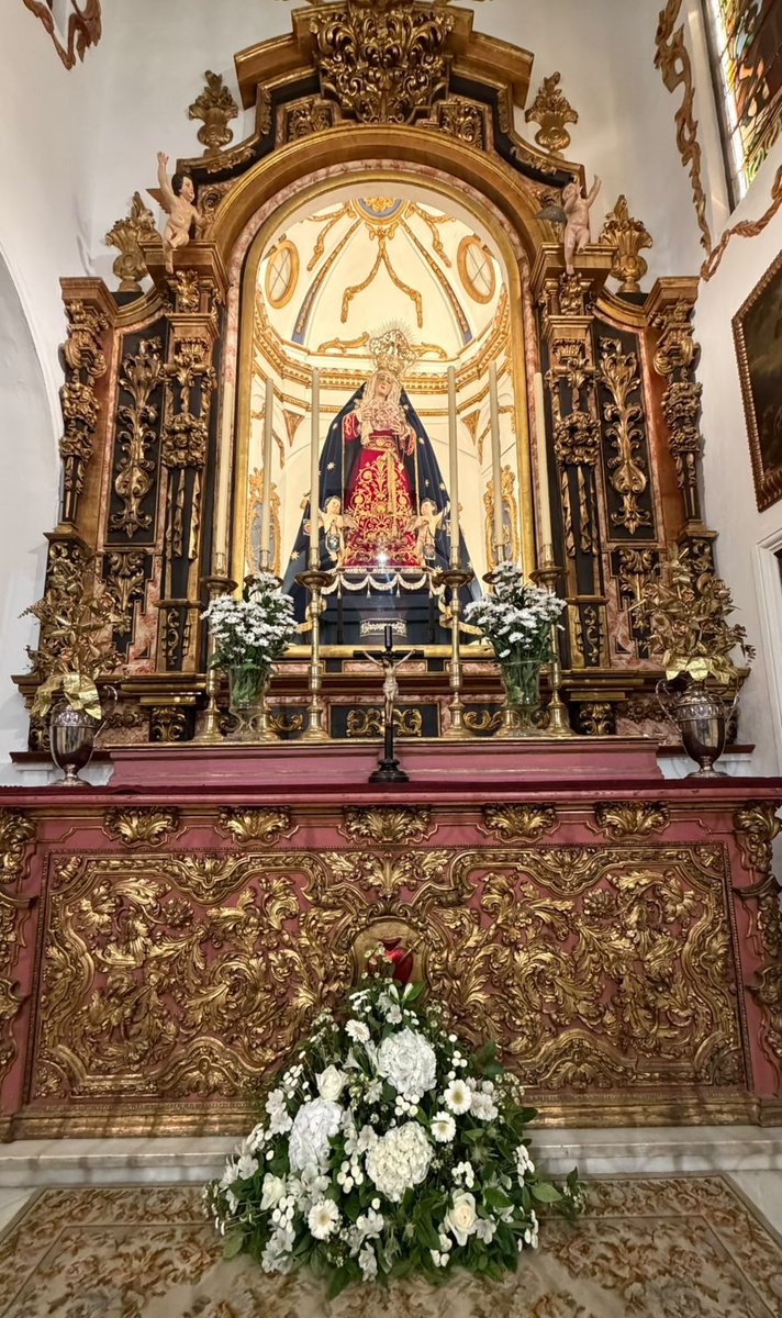DoloresSanJuan's tweet photo. 🙏La @F_CORINTO celebró el viernes 5 de junio, en la parroquia de San Juan, su XV aniversario con una Eucaristía presidida por D. José Antonio Satué, Obispo de Málaga.

🌺A su término, fue depositado un centro de flores a los pies de Nuestra Señora de los Dolores.

#cofradíasMLG https://t.co/wyDy6GBkL5