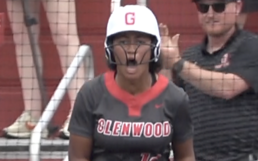 Channel1450com's tweet photo. Glenwood took on Fenwick early this afternoon in the 3A softball semifinals. We have the full game highlight from Peoria
https://t.co/nBIWsH1EgY https://t.co/oOoB0d3523