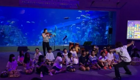 RotaryBrasil's tweet photo. Estudantes, associados do #Rotary e parceiros se uniram no Japão p/ limpar área costeira, transformando boias, cordas de pesca e garrafas descartadas em instrumentos musicais.

Este #DiaMundialdoMeioAmbiente nos lembra que criatividade pode dar início a soluções ambientais. 🌎 https://t.co/9i8curfEc5