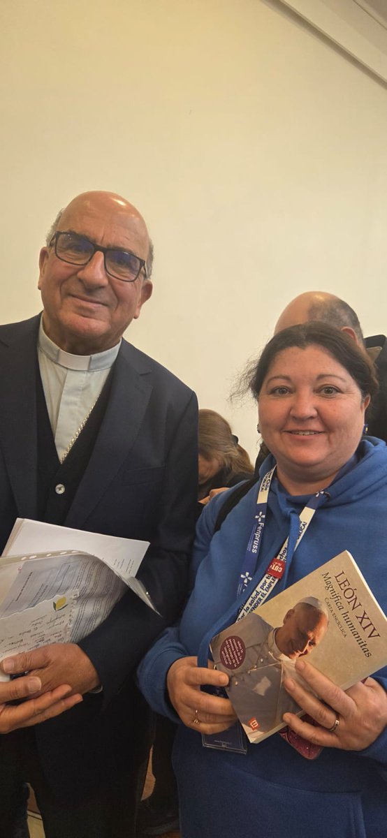 Fenpruss's tweet photo. #EnTerreno 🔵 Encuentro del sindicalismo y desafíos del trabajo futuro, convocado por cardenal Fernando Chomali
🔷La dirigenta Waleska Ubierna, en representación de la Secretaría de Personas Mayores de la CUT participó en el encuentro “El mundo sindical y los desafíos actuales” https://t.co/Ia3MUkSTse