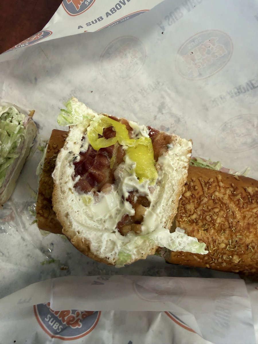 jonlee88's tweet photo. @jerseymikes how is this extra bacon for $4?! Come on this is the same amount I get without asking for extra bacon! Delivery orders are always getting shorted sheesh!!! https://t.co/eW0ViMOdWI