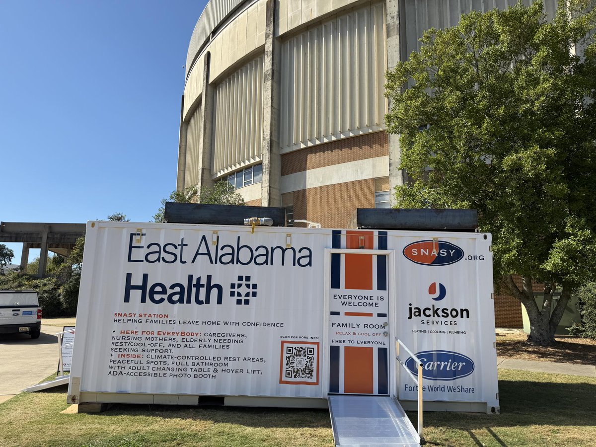 CarrierAtHome's tweet photo. Carrier systems are helping power SNASY (Special Needs Assistance Station for You), providing private, climate‑controlled spaces that help individuals with disabilities, veterans and the elderly to participate more fully in community events. 

Learn more: https://t.co/roiNNvj9xA. https://t.co/imyVptBfLA