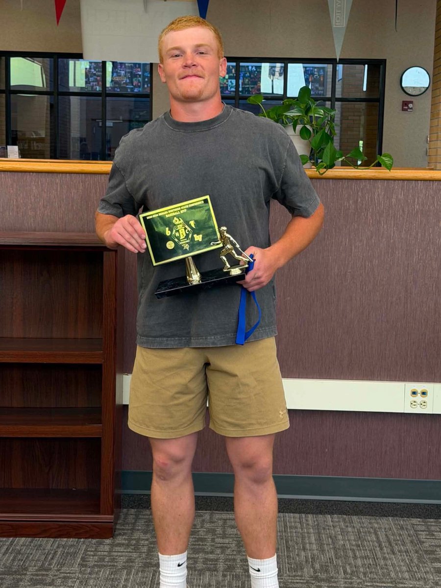 JoeKaler's tweet photo. Proud of this kid! @brodric_99 played his heart out!
Stats .442/.561/.753/1.1314 34H-5HR
98 Plate appearances 2 strikeouts 
INSC Academic Honors
Team MVP
INSC Conference MVP
Spring Kiwanis recipient
District C selection for the @IHSBCA All Star Game 🙏
Let’s go @MUspartanbase https://t.co/5gYnMu5d1Q