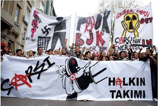 Antifa_Ultras tweet media