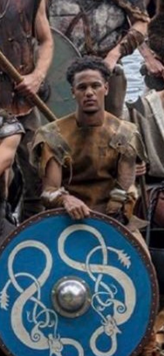 bisonas3's tweet photo. Ο Νόλαν έκανε τη φωτογράφ��ση; https://t.co/DnLalQb9fJ