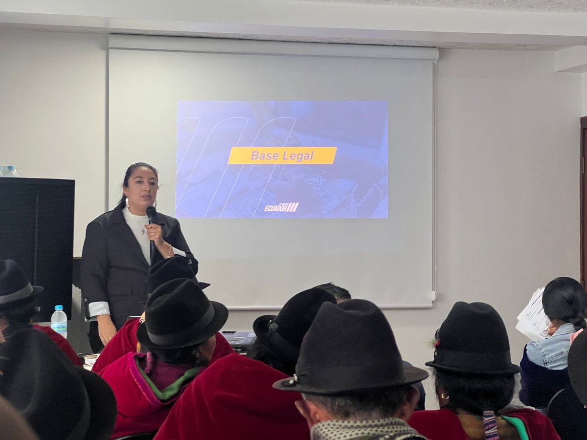 COSEDE_Ec's tweet photo. 📢 Seguimos fortaleciendo la #educaciónfinanciera y la protección de los ahorros de los ecuatorianos. 🇪🇨Capacitamos a funcionarios y beneficiarios de la #CooperativaWuarmikunapak sobre el #SegurodeDepósitos, sus beneficios y el proceso para acceder a esta protección financiera. https://t.co/0x2fYBoYFx
