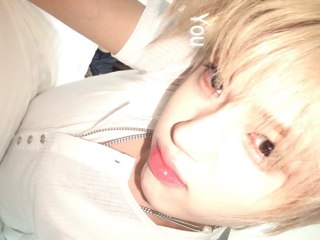 PortalCravity's tweet photo. [IG] 260605 _minanism [1/3]

"Minha garganta coçou um pouco, mas o pêssego-paraguaio estava delicioso"

#CRAVITY #크래비티 #SEONGMIN
#ReDeFINE #AWAKE
@CRAVITY_twt @CRAVITYstarship https://t.co/srzXqgLUFb