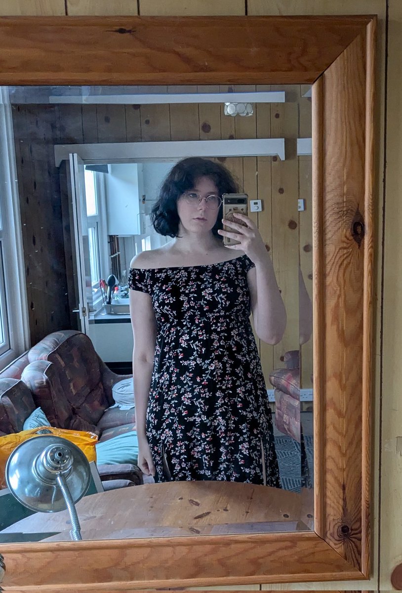 demon girlfriend tweet media