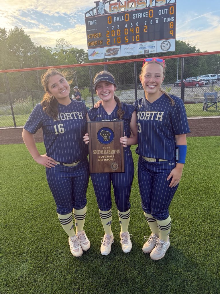5starwisconsin's tweet photo. Congrats to our 5 Star 16U girls Ellie, Lauren, and Gina heading to state @ANorth_softball 
#maFia https://t.co/ICL3iclXVI