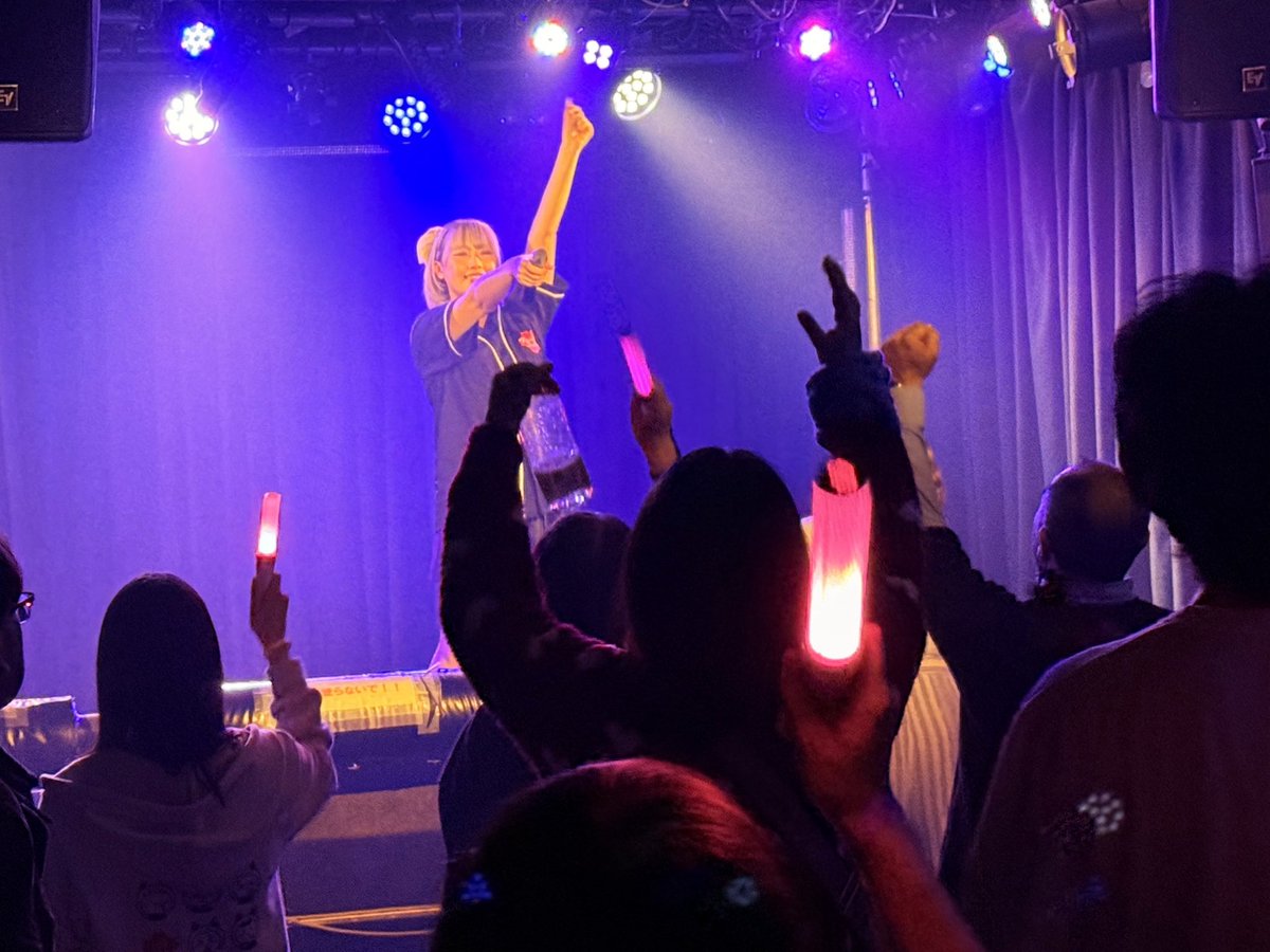htasooo's tweet photo. 「ましゅまろ☆ほいっぷpresentsライブ2026夏～オールナイトdeましゅまろ☆NIGHT～」
ありがとうございました✨️✨️

24~5時までで4ステージ歌唱と
1漫才であっという間のオールナイト
でしたがさすがに一日の体力
使い切りました！！

みなさんの歌最高すぎて
めちゃくちゃたのしかった🤍🤍

今日も4ライブがんばるぞー！！

ご来場ありがとうございました🥰🥰