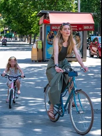erikamafiXOXO's tweet photo. let's bikeride with mama https://t.co/wKPxOvVS3b