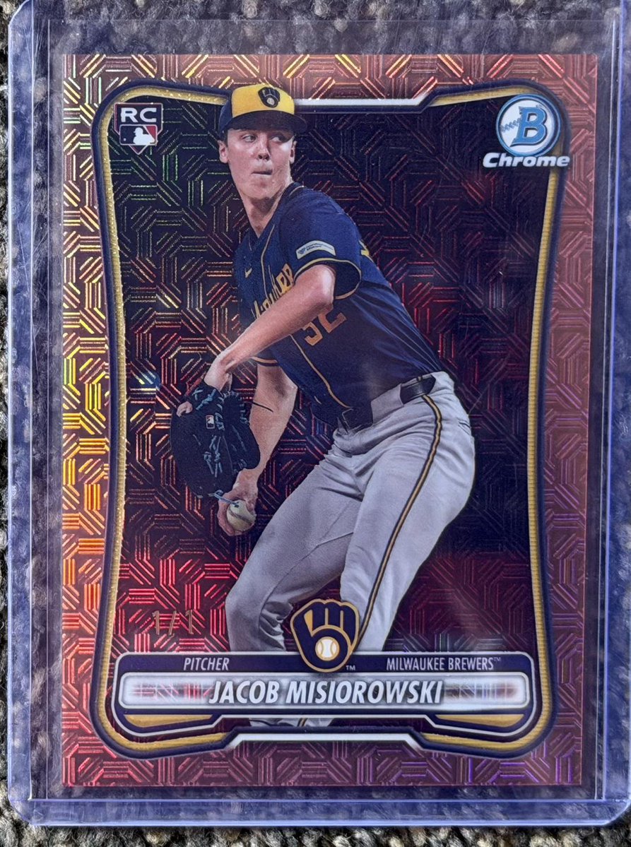 gurucollects's tweet photo. "Been collecting cards for over 25 years and never hit a 1/1 until last night."  - u/FloGomer1997

And it came from a Target Mega Box!! https://t.co/2cCOJEA4AV