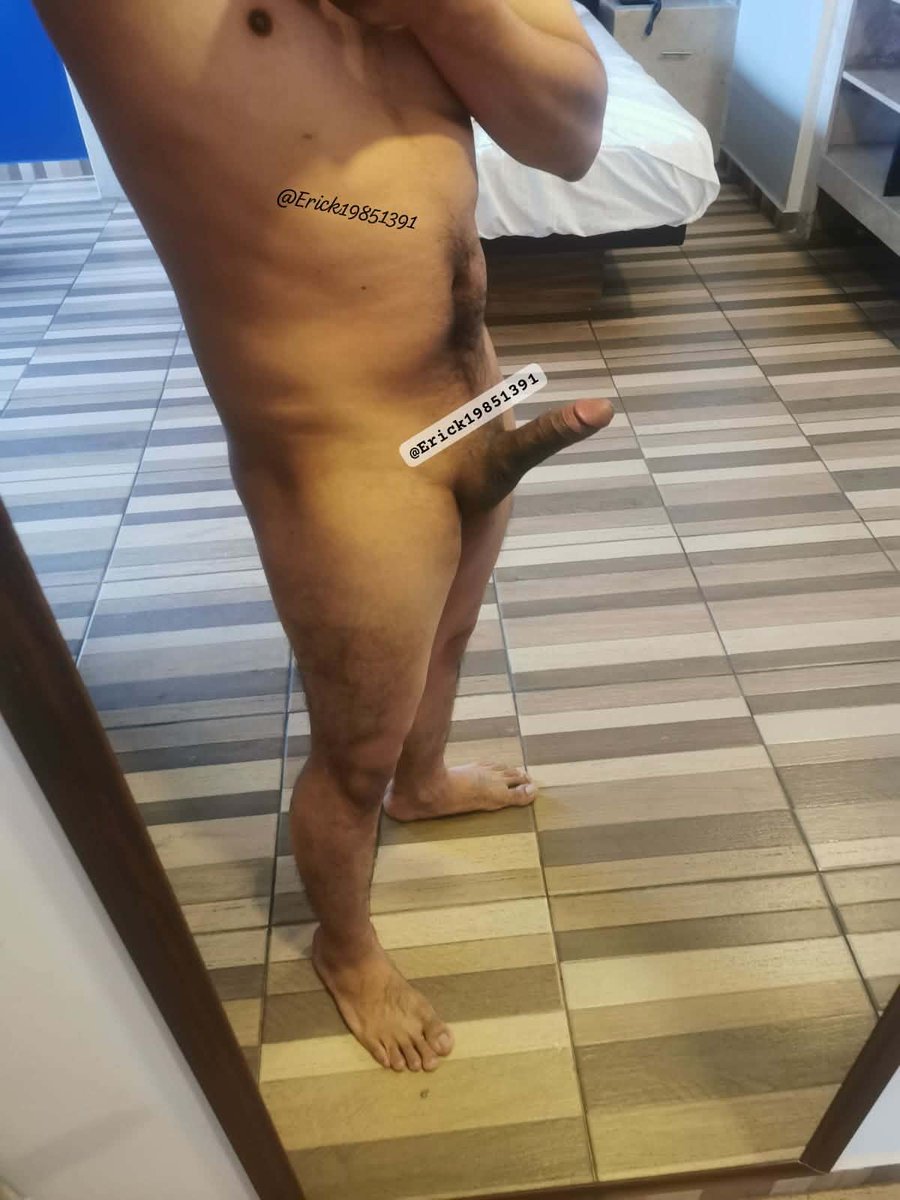 Erick19851391's tweet photo. Alguna parejita oh chica sola de puebla para pasarla deli🤤🔥 https://t.co/j8jXG1TcZA