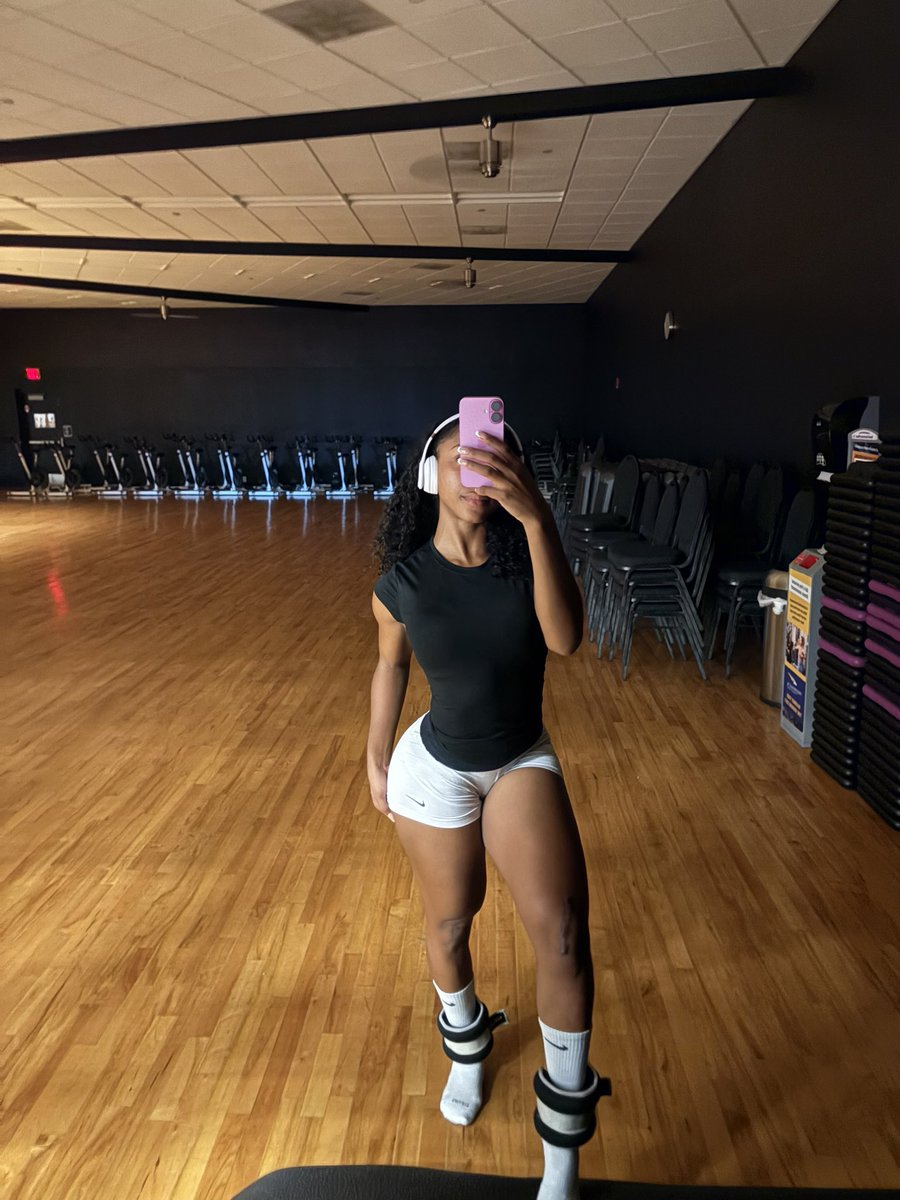 gym brat tweet media