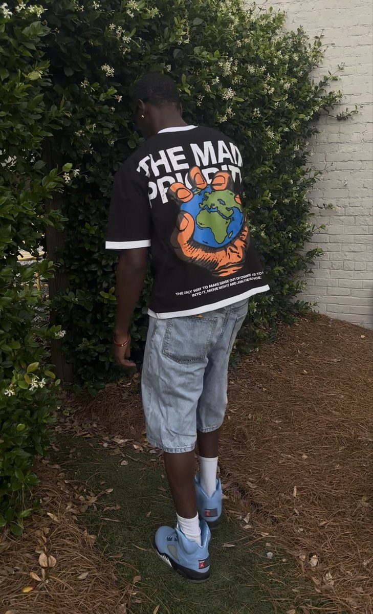 6slxm's tweet photo. @nephh2359 Sizes S-XL. Slightly Oversized W/ A Boxy Fit
$50
https://t.co/ft9bhsYTGv https://t.co/QWtBGSAQdd