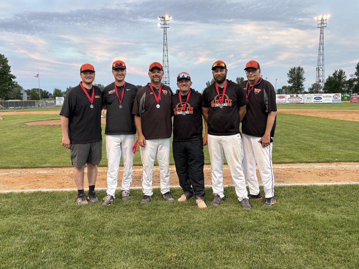 SEHSBaseball19's tweet photo. Thanks to these great coaches. Making a positive impact on lives of young men and teaching them more than the game of baseball. We would not have done what we did without these guys. https://t.co/seAJonAI2T